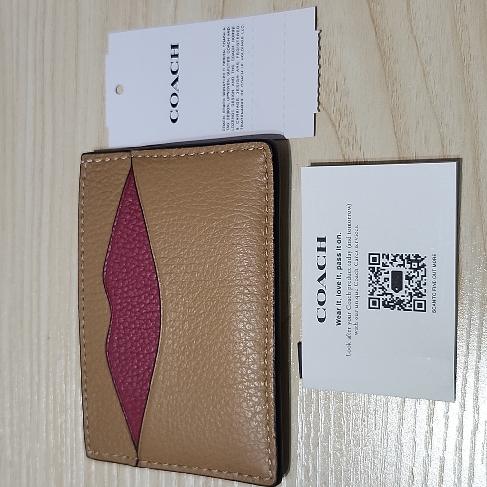 Coach Lip card Case - Picture 3 of 6